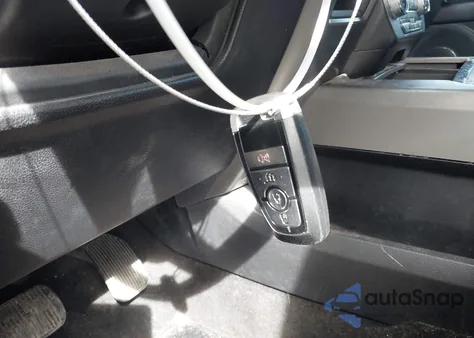 2018 Ford Expedition Xlt z USA, uszkodzony, nr VIN 1FMJU1HTXJEA27848